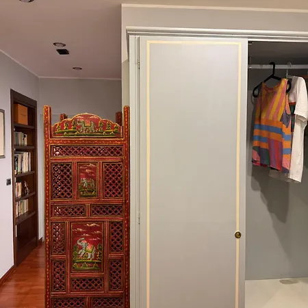 Massena Boutique דירה